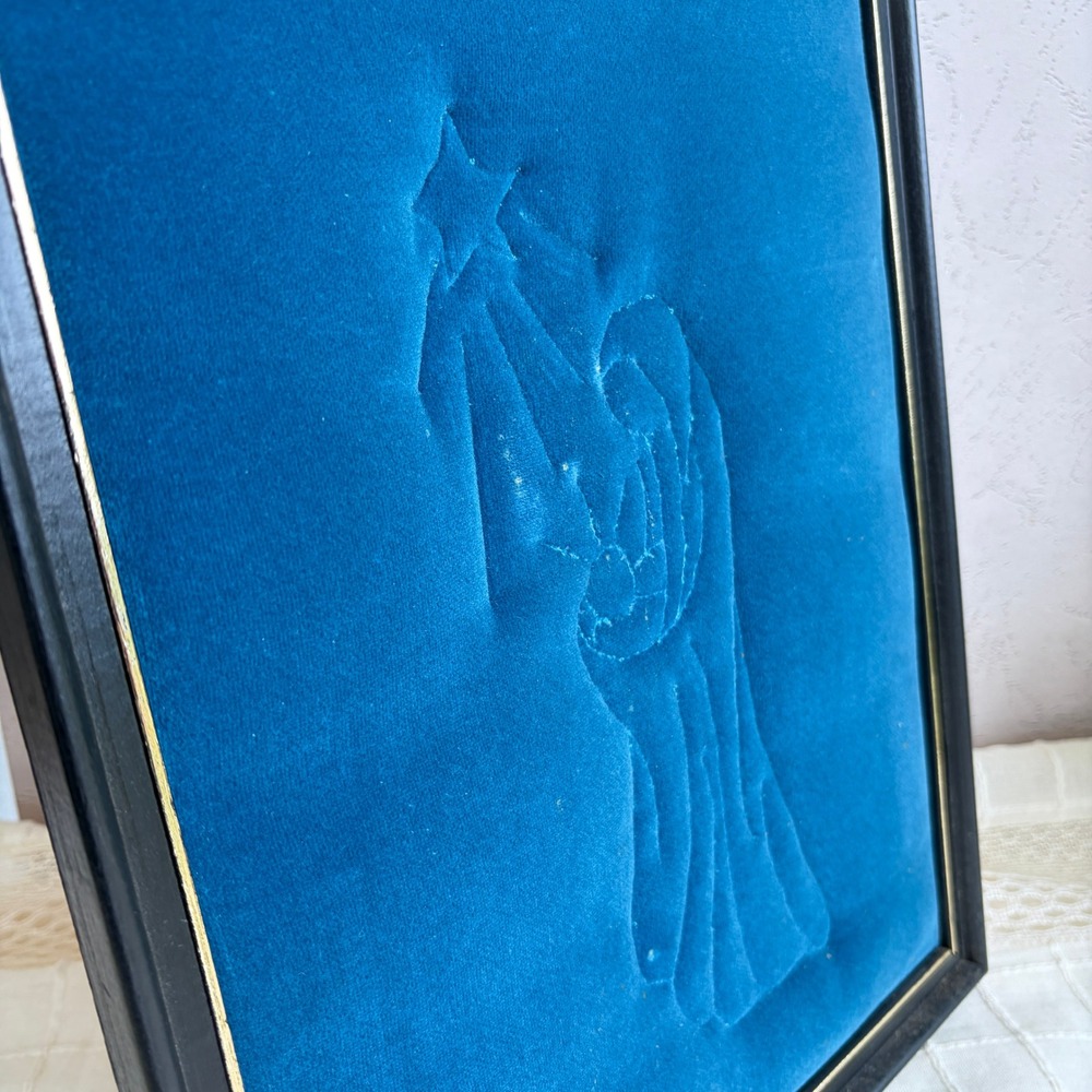 Vintage Embossed Blue Velvet Nativity Art Mary Jesus Star Bethlehem Framed 12x15 - Picture 3 of 9